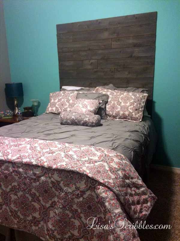 15 maneras brillantes de renovar tu dormitorio aburrido, Construir un cabecero de cedro a medida