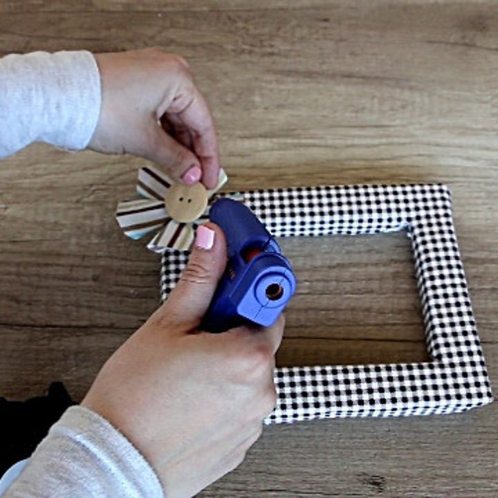 diy picture frame covered with fabric