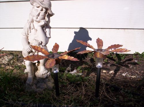 s 16 stunning ways for you to add solar lighting, Put The Light Between Soda Cans