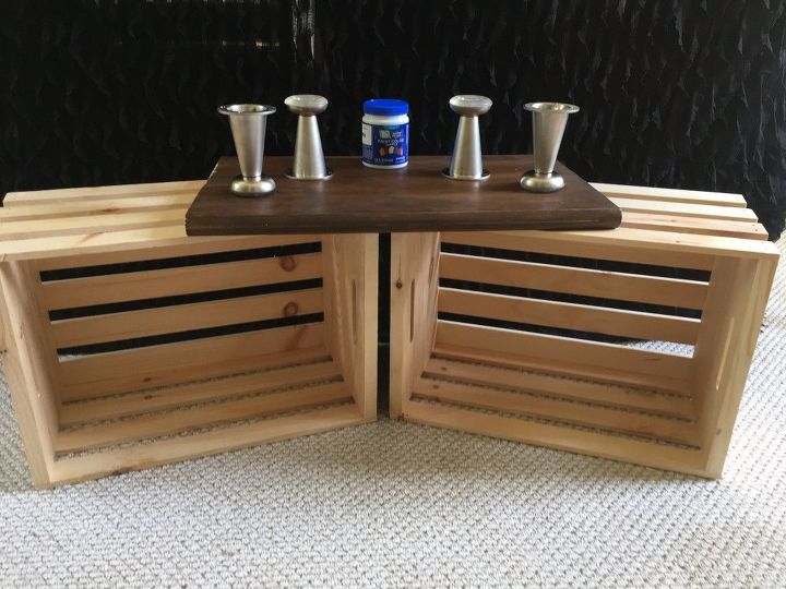 minha mesa de cabeceira de caixa de madeira