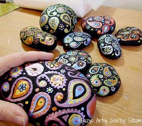pretty painted stones for your garden