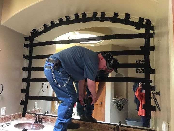 remova um espelho de parede do construtor