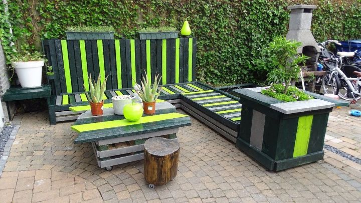 make your pallet sofa for less than