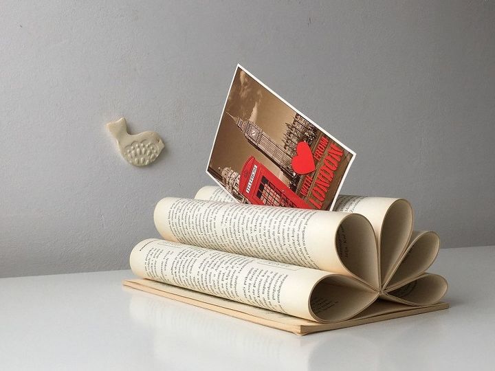 31 brilliant ways to repurpose everyday items into perfect organizers, Try This With An Old Book