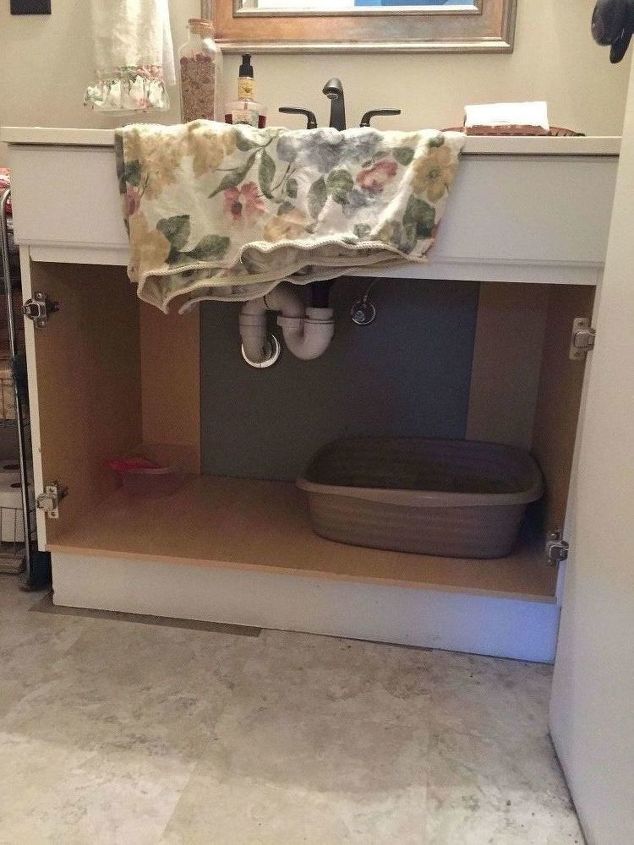 privacy for kitty litter
