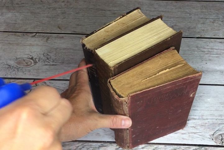 5 Simple Dusting Hacks | Hometalk
