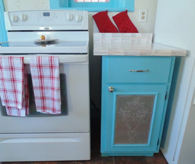 diy decoupaged kitchen counter recipe