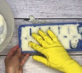 4 ways to use an ice cube tray other than