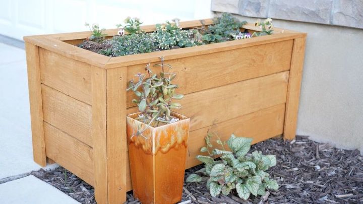 23 Diy Cedar Planter Box Hometalk