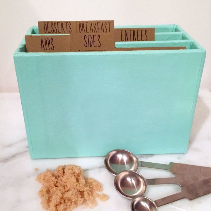 31 super cute easy diy ideas for your kitchen, This Painted Recipe Box