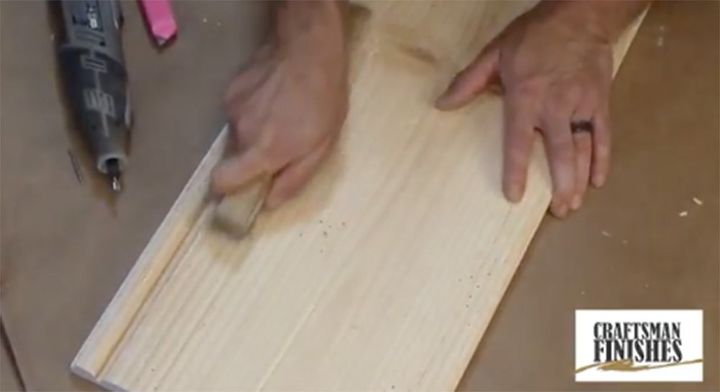 ideas sencillas para envejecer la madera consigue agujeros de gusano cepillo de