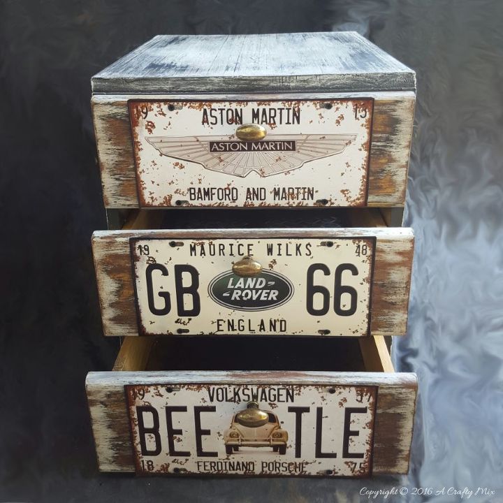 Old License Plates Lying Around? Check Out These 28 Snazzy Decor Ideas