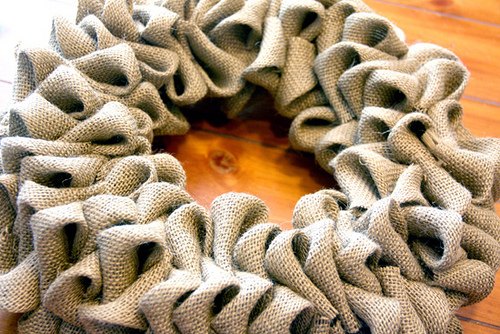 s 13 enjoyable burlap wreaths that ll make you smile when you see them, Bunch Burlap Into A Bubble Wreath