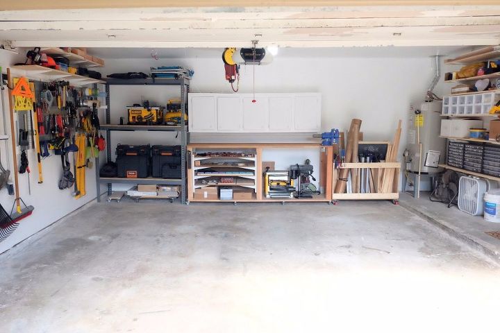 how to patch large drywall holes