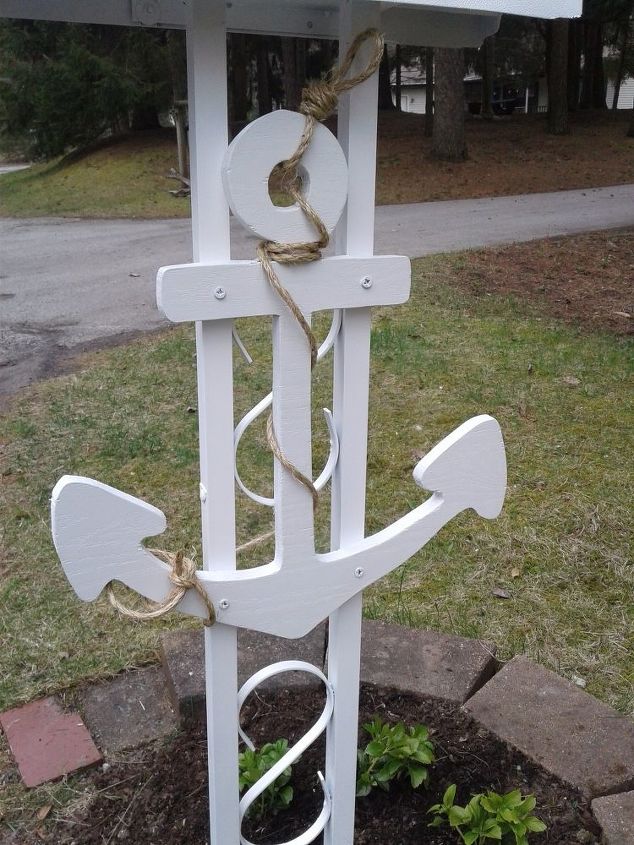 s 15 ways pretty places to put your mail organized, Get Nautical With A Beach Theme