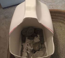 litter box inside tote