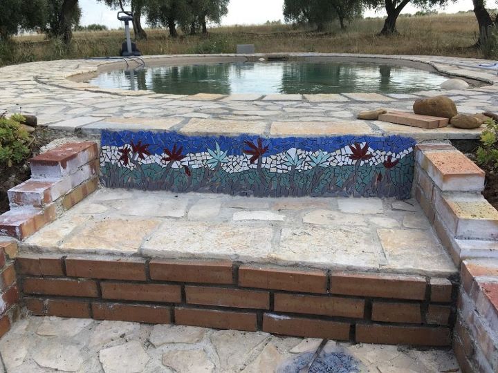 garden mosaics made from broken tiles