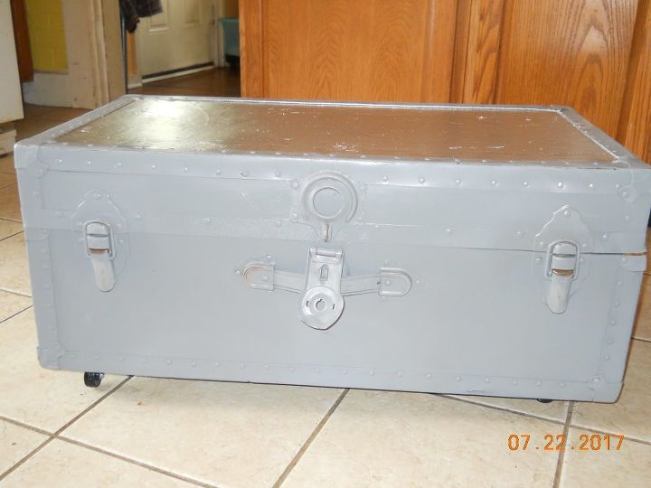 Old Foot Locker Brought Back to Life | Hometalk