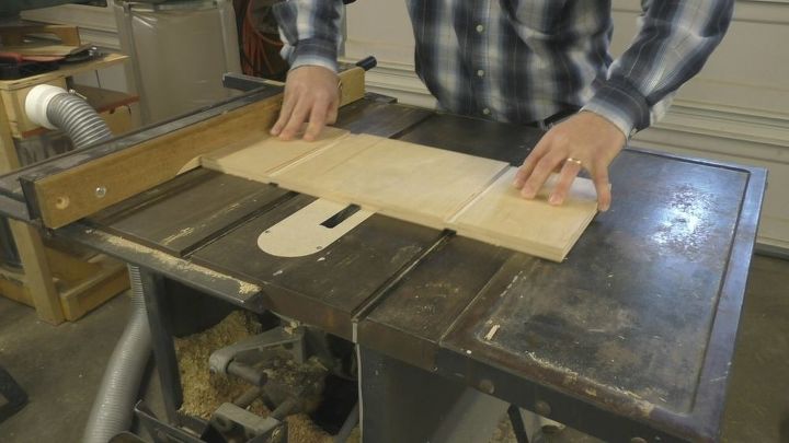 diy apothecary cabinet, Cutting dados on the table saw