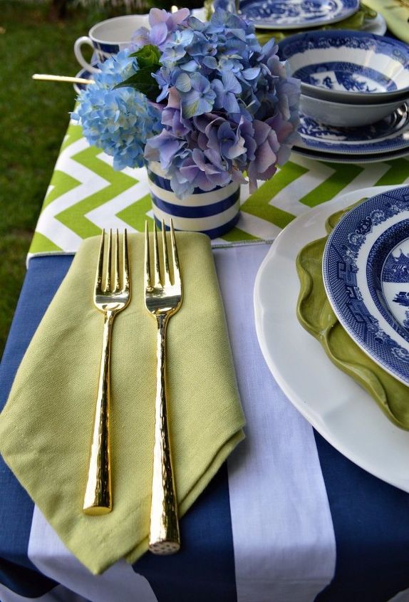 blue and green summer tablescape