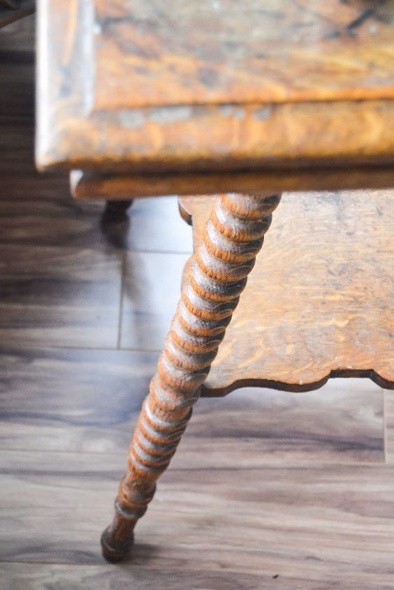 the easiest way to paint furniture with curves