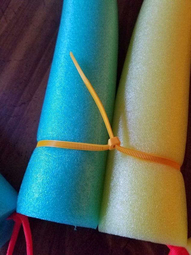 pool noodle flower float