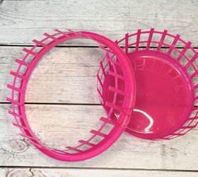 Turn Dollar Store Laundry Basket Into Wreath Form In 8 Easy Steps