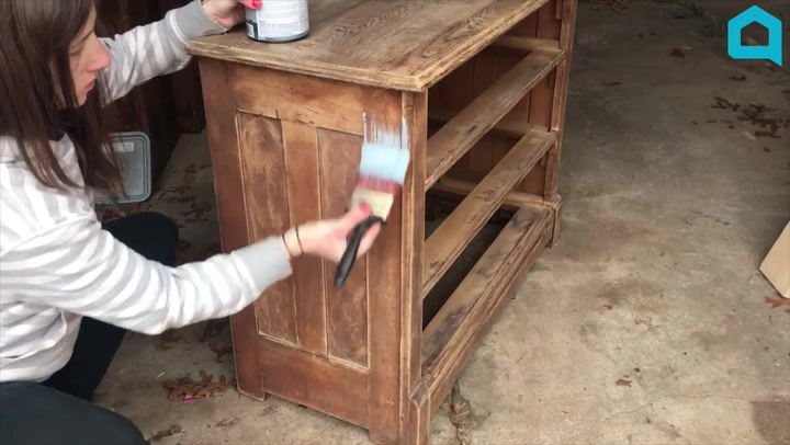 4 awesome makeover ideas for your old dresser