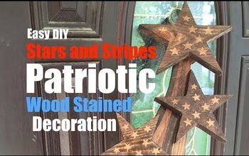  Decoração patriótica de parede ou porta de madeira manchada de estrelas e listras faça você mesmo