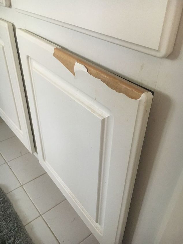 my cabinets are peeling is there any kind of paint i can use in them
