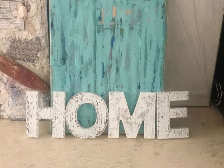 q how to distress paint