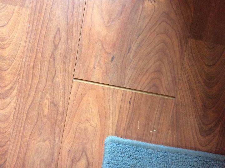 how do you fix the gap in laminate flooring
