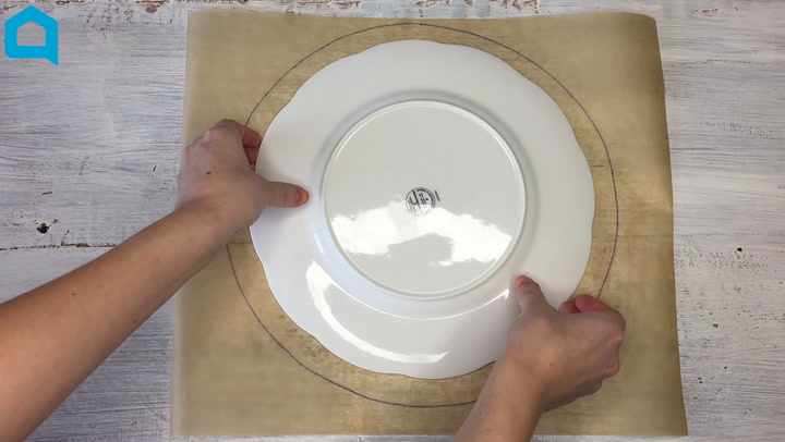 how to make hot glue placemats more crafts ideas, Watch the full tutorial