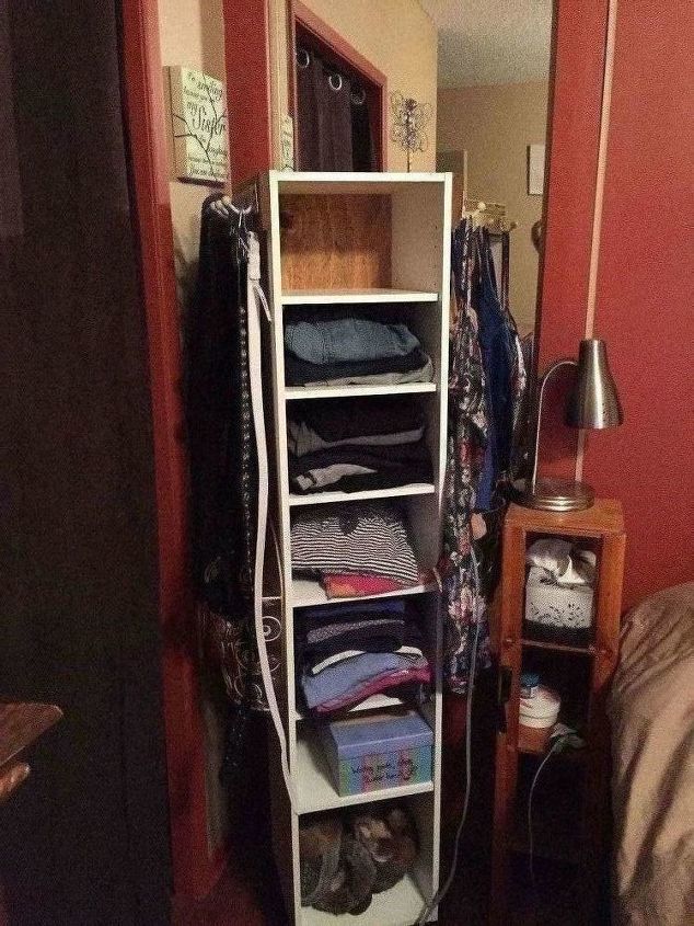 clothes organizer