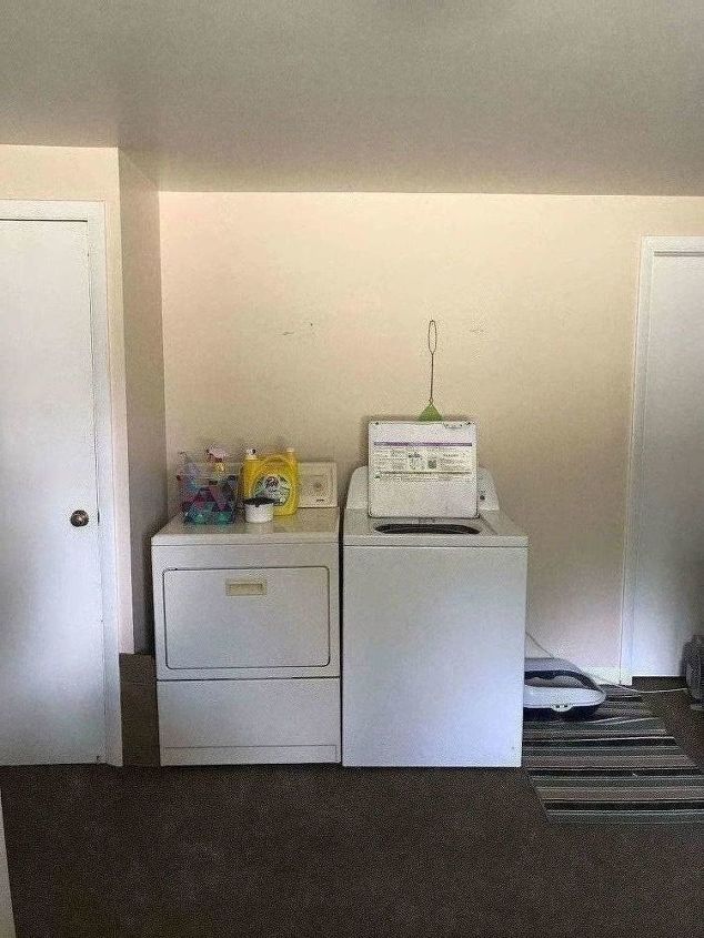 laundry room with curtains