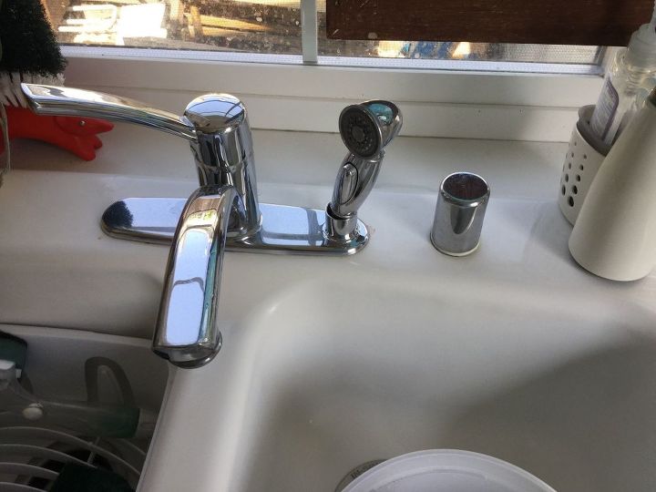 q hi my kitchen sink faucet added sink hose problem