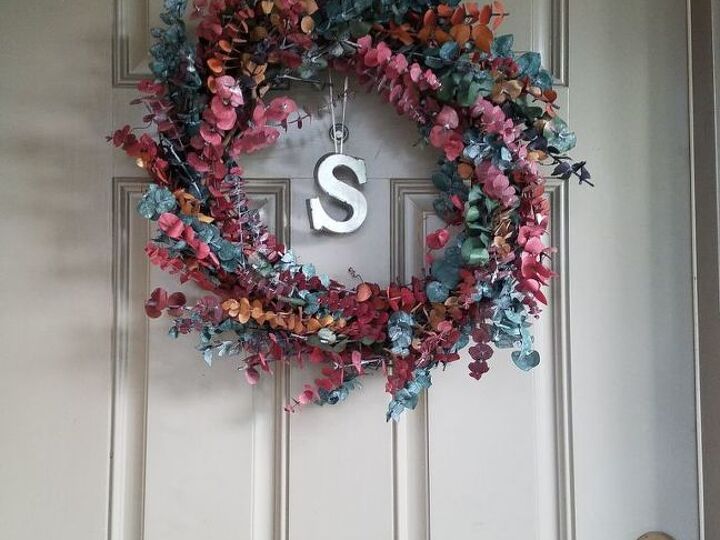 q what should i spray on a diy dried eucalyptus wreath