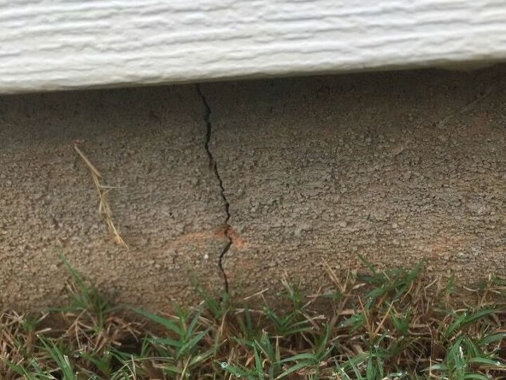 q how to fix crack in cement foundation
