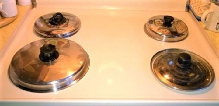 cover your burners safely with pot lids
