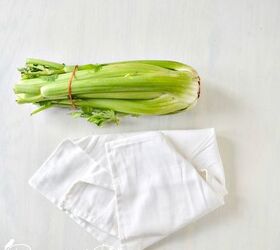use celery to make a beautiful fall pillow