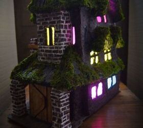 casa embrujada de arcilla con luces
