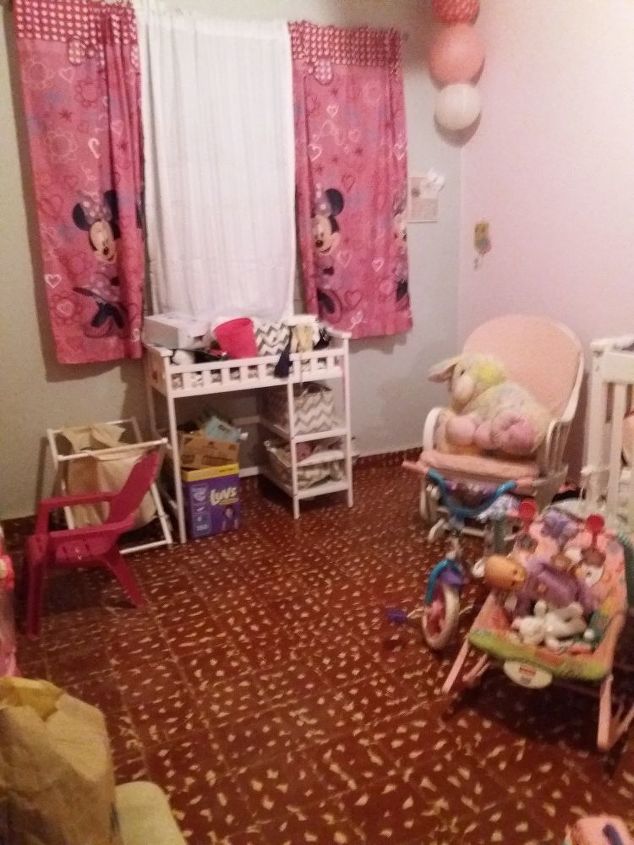 q how to make this room i to a minnie room