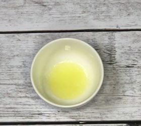 use olive oil to clean 5 household items