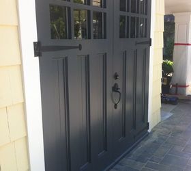 Make Your Neighbors Jealous and TRANSFORM Your Garage Door With Paint