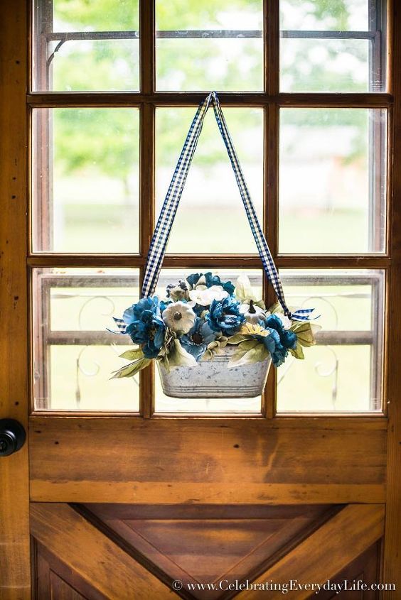 how to make an easy blue white fall door decor