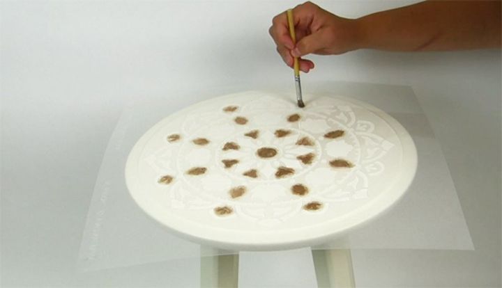decorate a plain ikea table with a mandala stencil