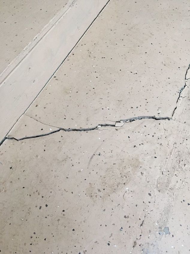 Sealing cracks in concrete | Hometalk