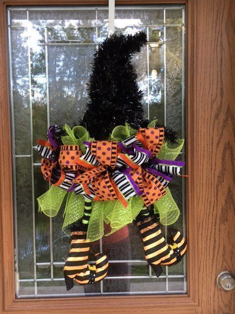 Witch hat wreath for Halloween
