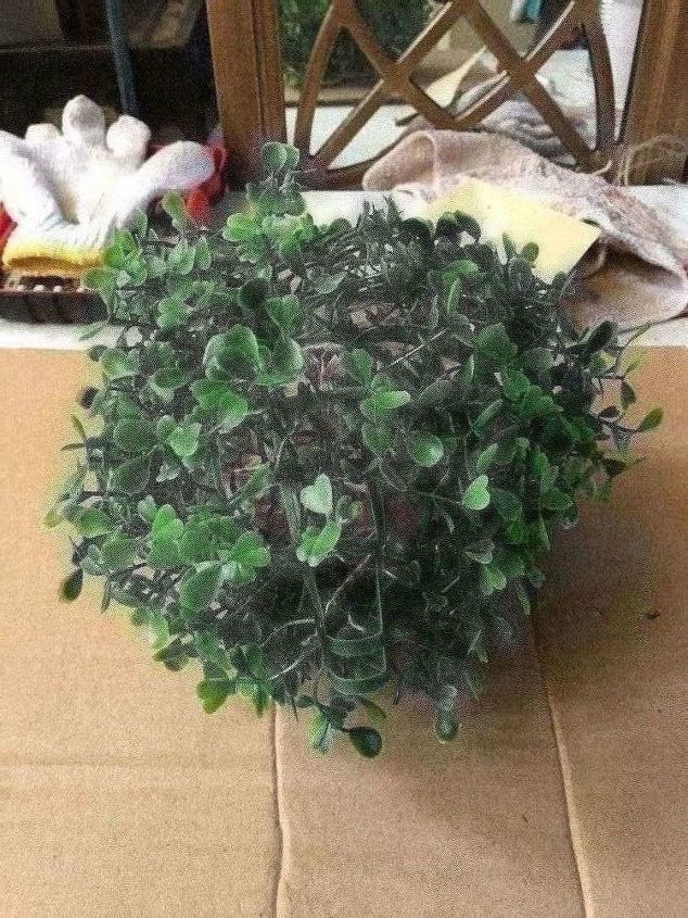 how you can make 1 topiary balls in about 5 minutes, My 1 version of a topiary ball
