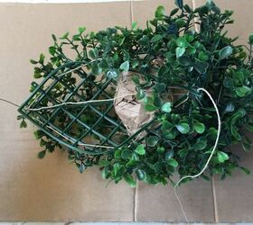 how you can make 1 topiary balls in about 5 minutes